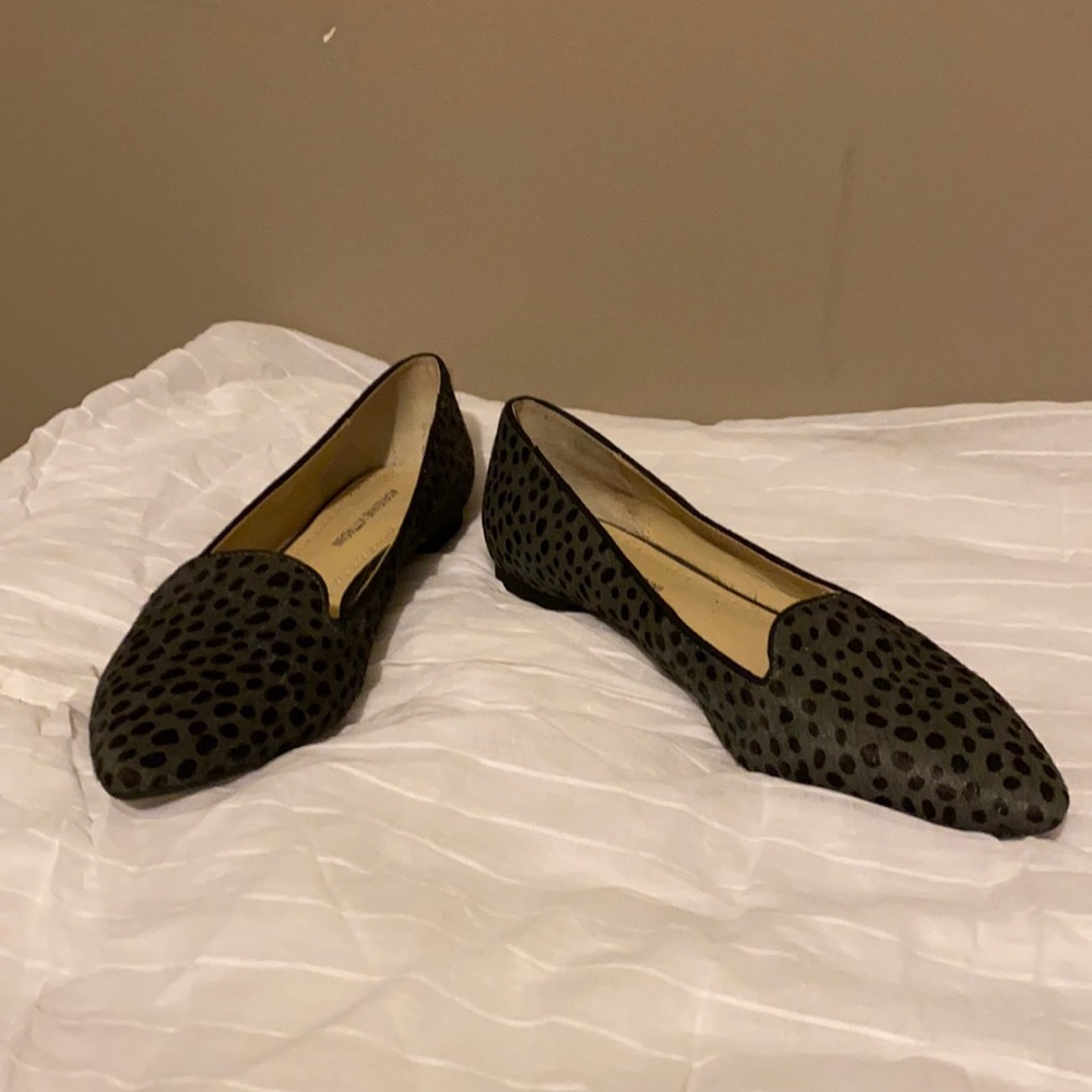 Adrienne Vittadini Benson flats